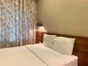 Merlion Hotel