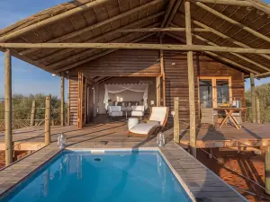Bagatelle Kalahari Game Ranch