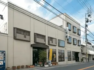 Takaraya