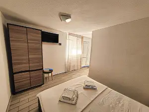 Cabana Vărad Coronini