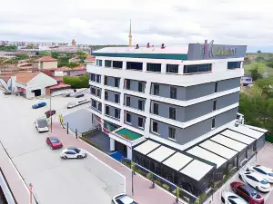 Kahra Otel