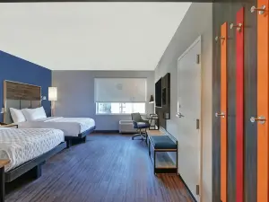 Tru by Hilton Springfield Downtown