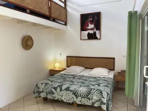 Manomano Lodge
