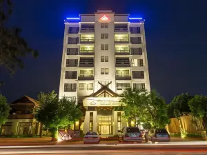 Yeak Loam Hotel