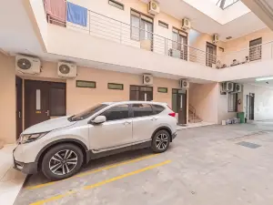 RedDoorz Syariah Near Exit Toll Subang