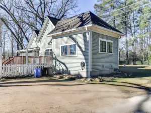 Watkinsville Cottage w/ Yard: 9 Mi to Uga