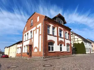 Triskele Haus - Ökologisches Gästehaus der Heilstätte Strelitz