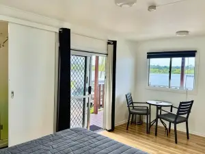 Pelican Caravan Park