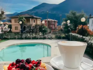 Caroline Hotel