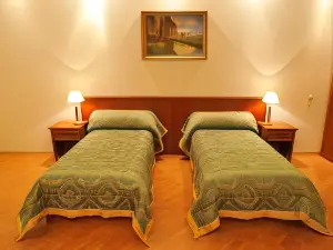 Hotel Palace