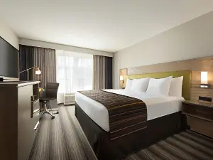 Country Inn & Suites by Radisson, Indianola, IA