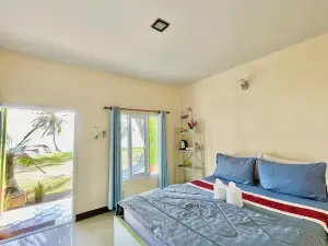 Ava Beach Pakbara