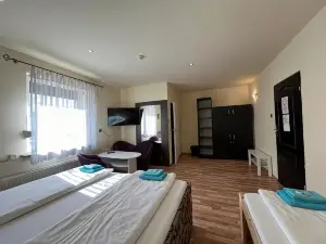 Etna - Hostel -Noclegi Rzeszów