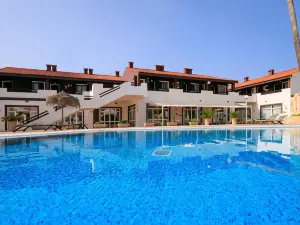 Nuramar Resort & Villas