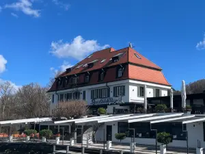 Strandhotel Berg