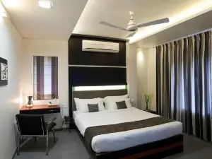 Skylark Business Hotel