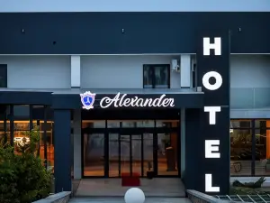 Alexander Resort