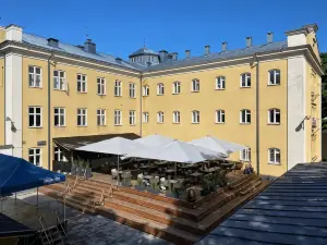 워터사이드 마리에스타드