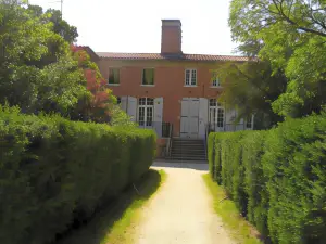 Logis Domaine de Peyrolade