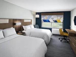 Holiday Inn Express & Suites Austin - Manor