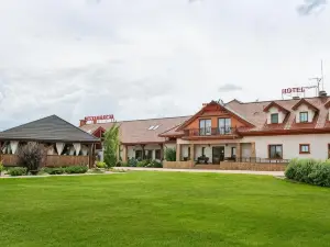 Hotel Dwór Choiny