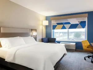 Holiday Inn Express & Suites Buford NE - Lake Lanier