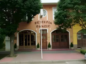 Péterfia Panzió