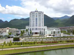 Hoang Nham Luxury Hotel