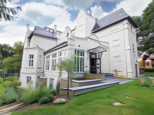 Versant Hotel & Spa