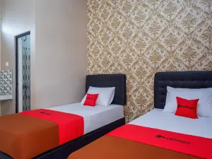 RedDoorz Syariah Near Stasiun Gumilir Cilacap