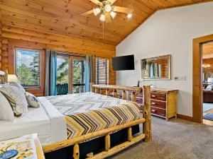 Misty Mornings – Your Perfect Lakeside Retreat!