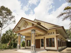 OYO 1483 Hotel Bumi Bermi Permai