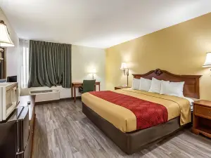 Econo Lodge Inn & Suites Fairview Heights St Louis