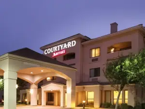 Courtyard Salinas Monterey