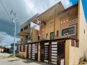 Cm Apartelle Iloilo International Airportby RedDoorz