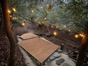 Meraki Escape - Brand New Log Cabins w/Hot Tubs + Pet Friendly