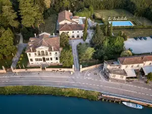 Villa Franceschi Hotel & Resort