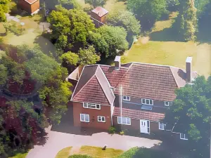 Chimneys B&B Free Night When Available