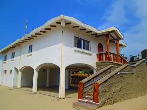 Sundown Beach Hotel