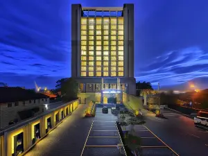 DoubleTree by Hilton Pune - Chinchwad