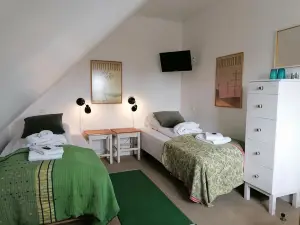 Femmasteren Hotel & Hostel