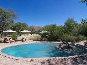 Huab Lodge & Bush Spa