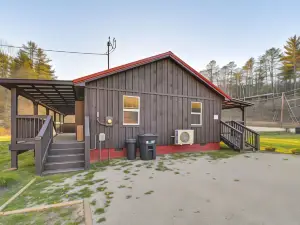 Private Hot Tub Dog-Friendly Red River Gorge Home