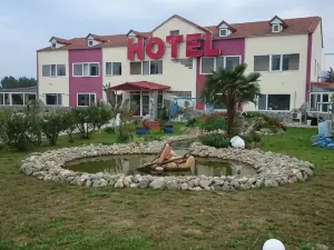 Hotel Konstantina