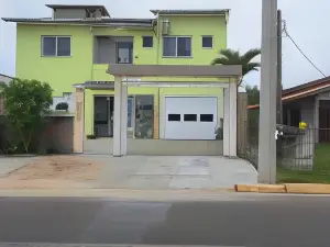 Camelo locação de Suítes Individuais Pousada Com Cozinha e Sala Compartilhada