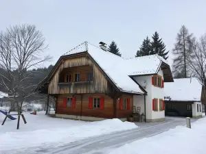Holiday Home in Carinthia Near Lake Klopeiner