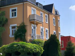 Apartmenthaus Rankestraße 4