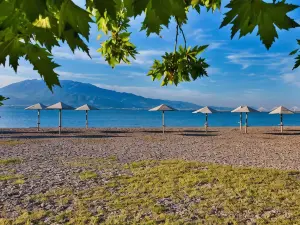 Nafpaktos Beach Luxury Suites