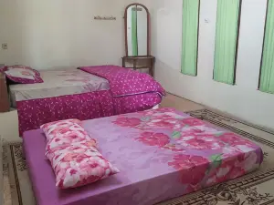 Penginapan Citra Agung Santolo