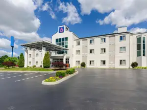 Motel 6 Bristol, VA